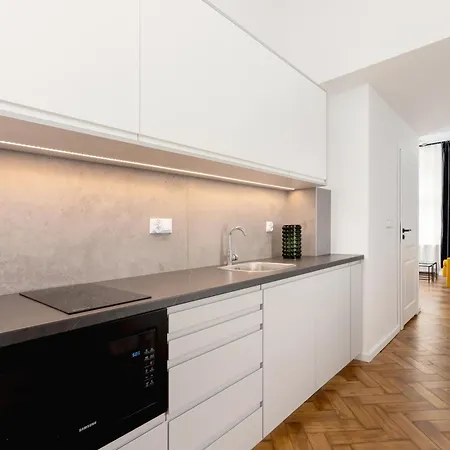 Burnt Honey Haven-1Br-Wawel Castle & Old Town * Kraków