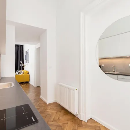 Burnt Honey Haven-1Br-Wawel Castle & Old Town Lägenhet Kraków