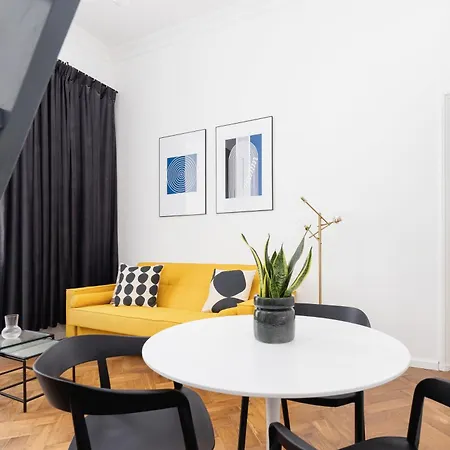 Burnt Honey Haven-1Br-Wawel Castle & Old Town *